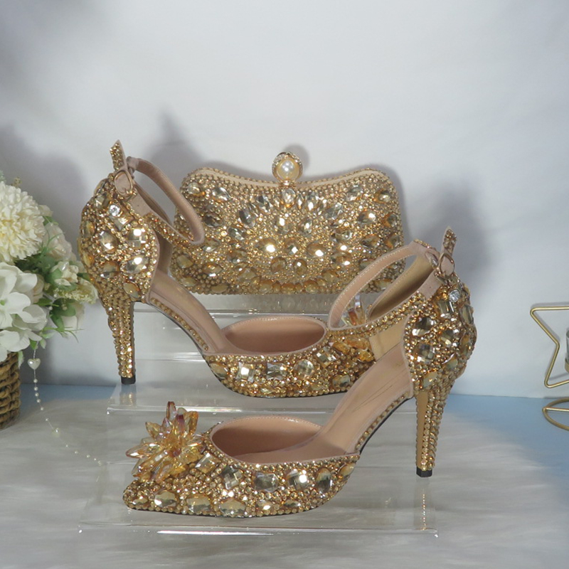 Women Bags Golden - 2021 ใหม่คริสตัลสีทอง Bridals รองเท้าแต่งงานพร้อมกระเป๋าคู่ Rhinestone รองเท้าส้นสูงสายรัดข้อเท้าผู้หญิง