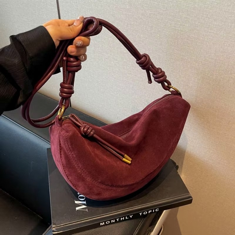 Women Hand Bags Sale - กระเป๋าสะพายไหล่ทรงเกี๊ยวหนังกลับเทียมสำหรับผู้หญิง ขายดี กระเป๋าสะพายข้างใต้แขนดีไซน์เฉพาะ กระเป๋าใบเล็กน่ารัก เรียบง่ายแต่มีสไตล์ กระเป๋าสำหรับใช้ในชีวิตประจำวันและเดินทางไปทำงาน