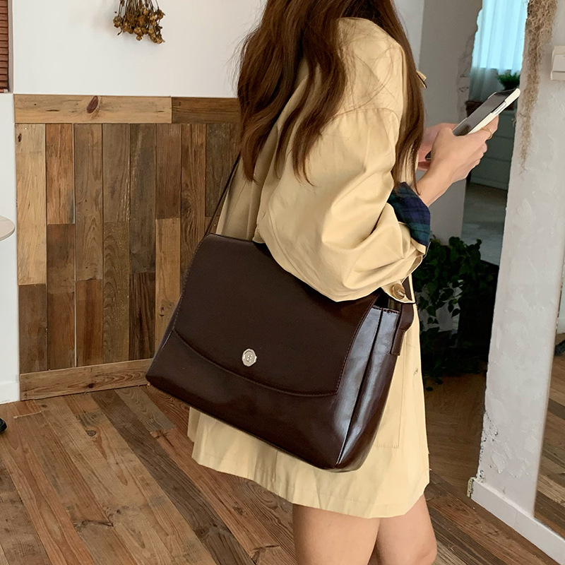Women Bags On Sale - Cgcbag กระเป๋าถือสตรีกระเป๋าหิ้ววินเทจกระเป๋าถือหนัง PU ดีไซน์หรูหราแบบเรียบกระเป๋าหิ้วทรงสี่เหลี่ยมของผู้หญิง