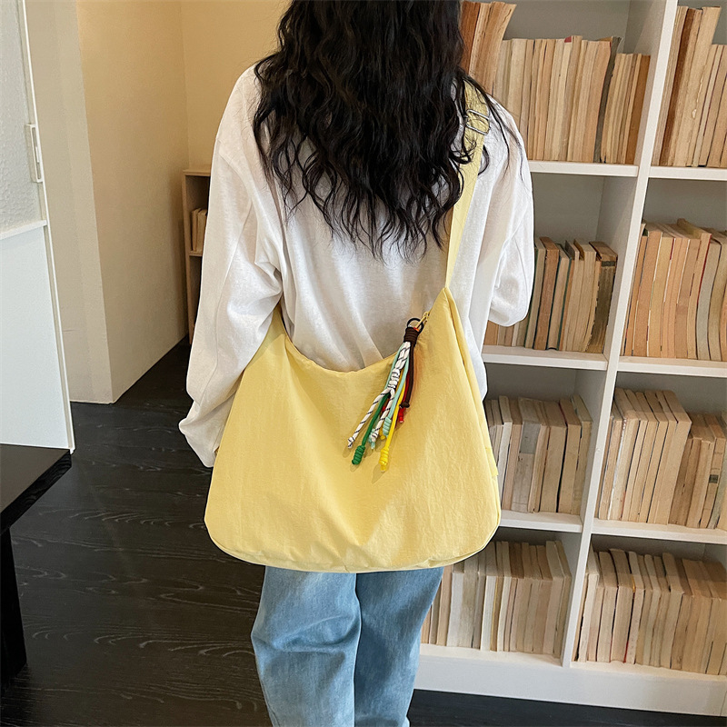 กระเป๋าสะพายไหล่ผู้หญิงแบบไนลอ - Women Bags Logo บทวิจารณ์และราคา
