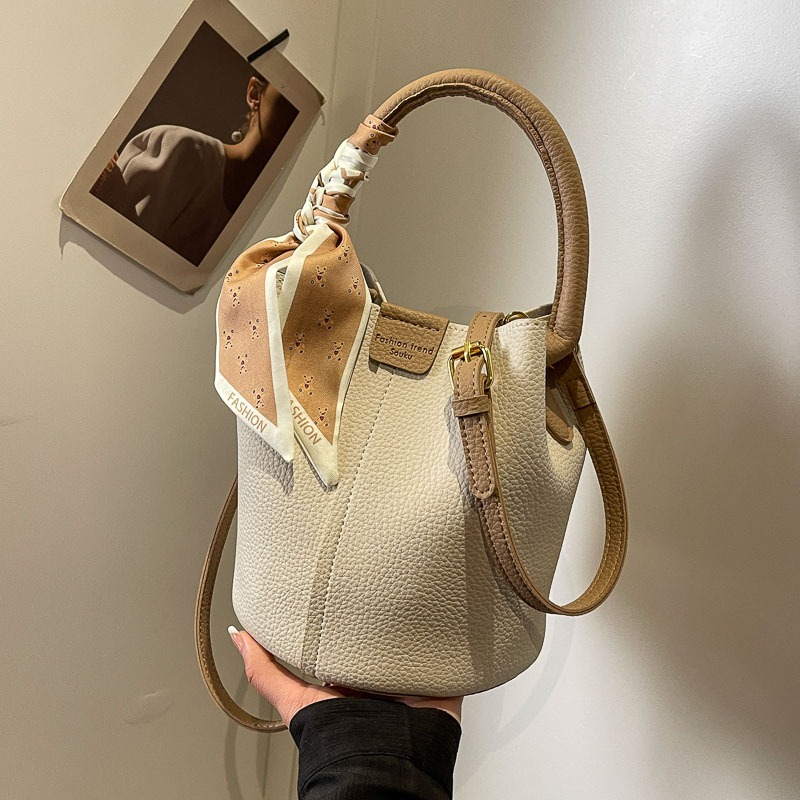 PUด้ายHaspภายในกระเป๋าซิปไหล่ก - Women Hand Bags Sale บทวิจารณ์และราคา