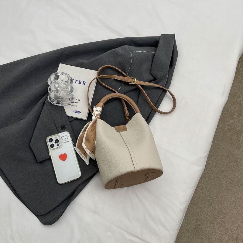 PUด้ายHaspภายในกระเป๋าซิปไหล่ก - Women Hand Bags Sale บทวิจารณ์และราคา