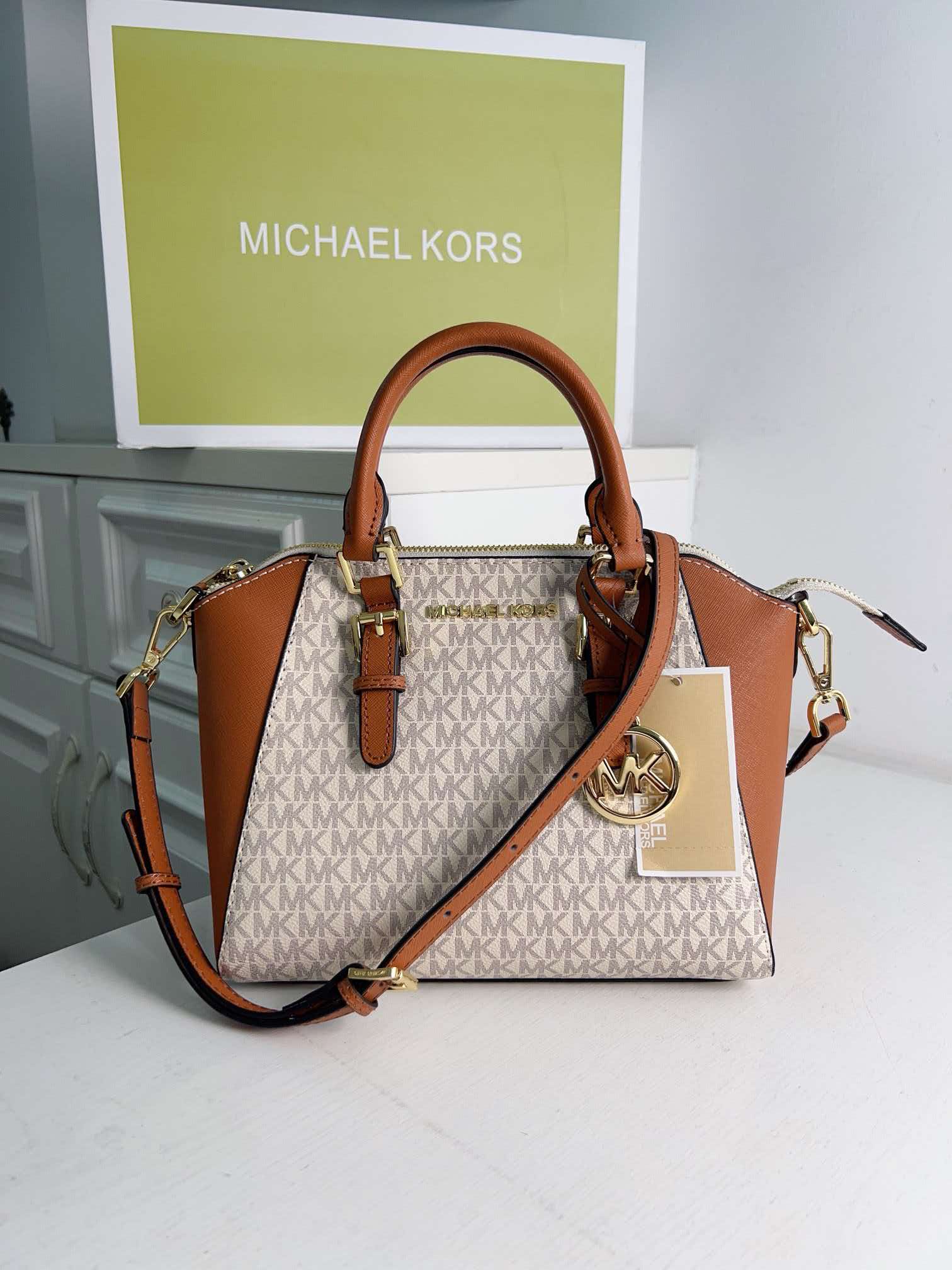 กระเป๋าถือผู้หญิง Michael Kors - Women'S Bags Michael Kors บทวิจารณ์และราคา
