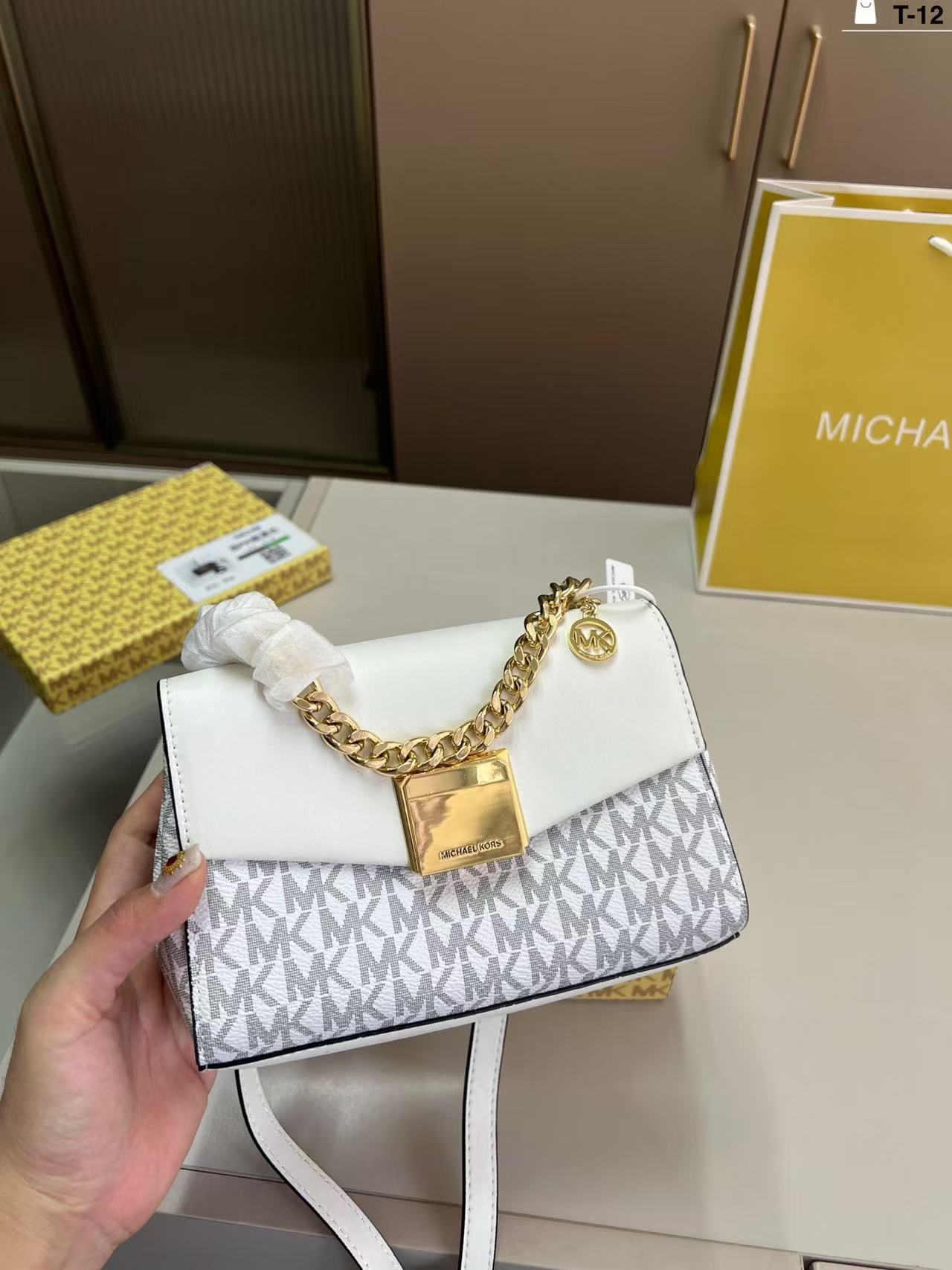 กระเป๋าสะพายไหล่ดีไซน์หรูสำหรั - Women'S Bags Michael Kors บทวิจารณ์และราคา