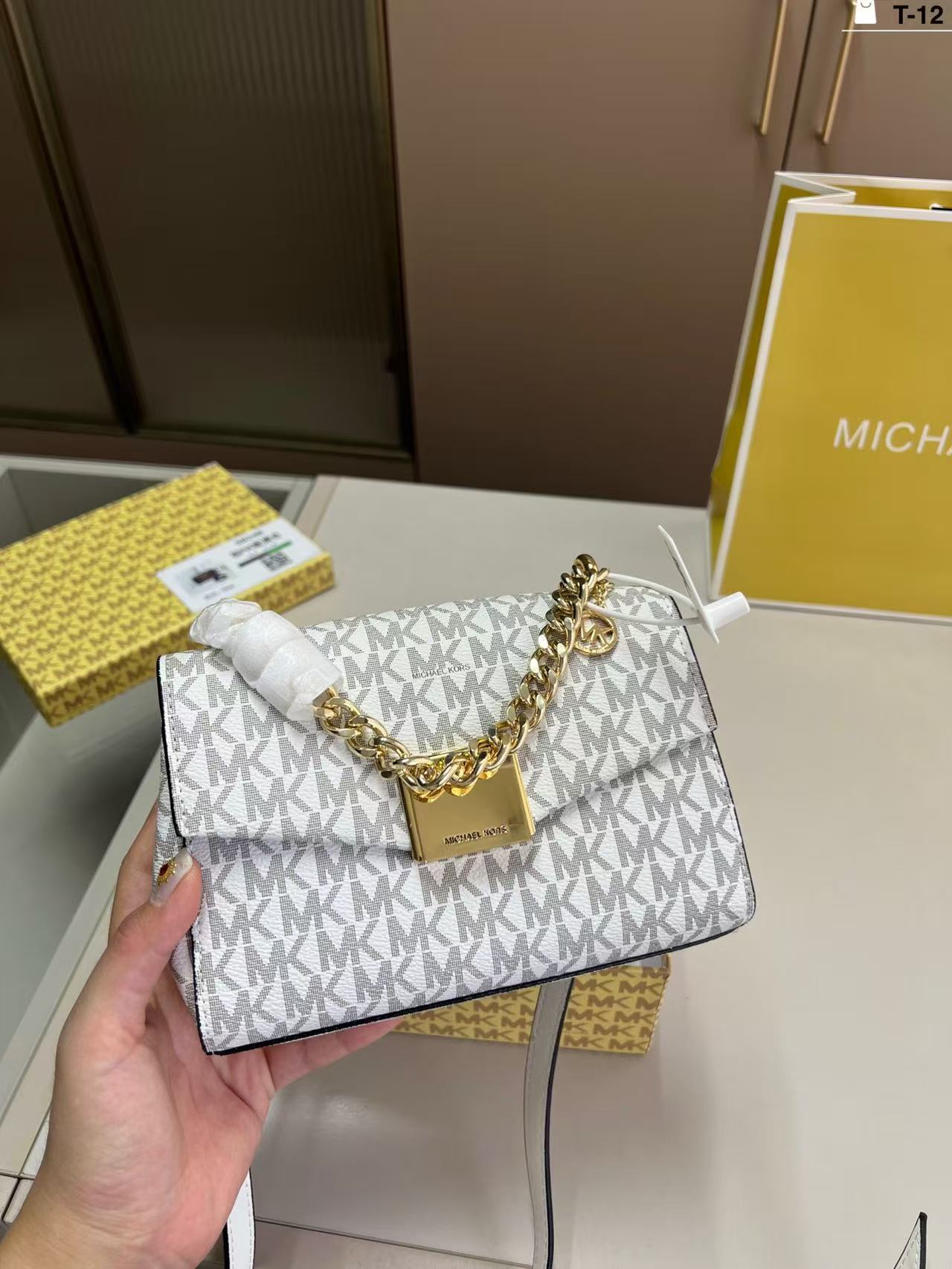 กระเป๋าสะพายไหล่ดีไซน์หรูสำหรั - Women'S Bags Michael Kors บทวิจารณ์และราคา