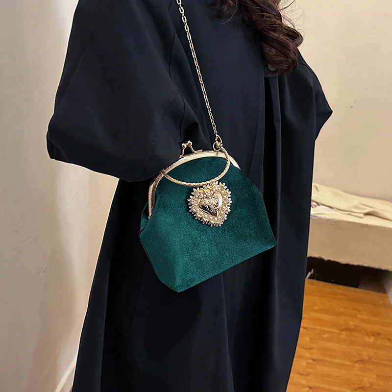 โซ่กํามะหยี่กรอบหัวใจอาหารค่ํา - Women Hand Bags Sale บทวิจารณ์และราคา